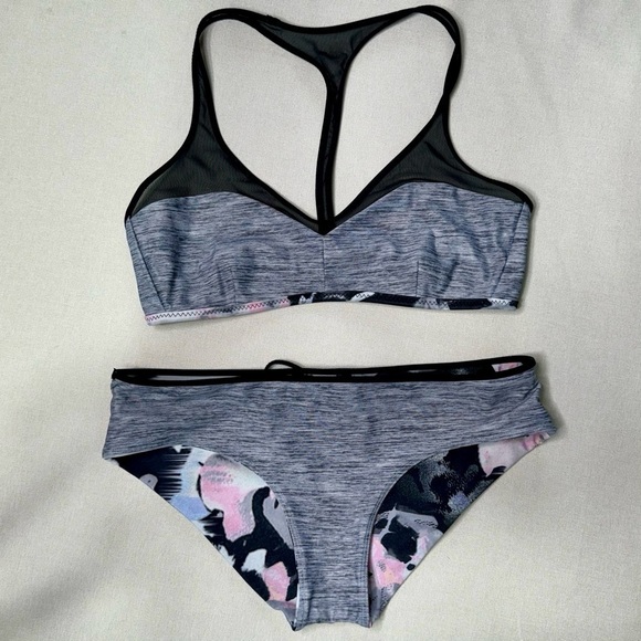 Lululemon Salty Swim Bikini 2 Piece Reversible Swim Suit 4/6 Small - Picture 6 of 12